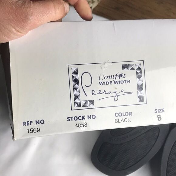 Peerage 8WW black leather loafers. NEW - Picture 7 of 7